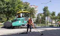 Mersin’de yol yenileme çalışmaları sürüyor