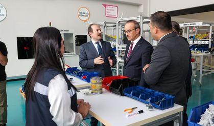 Vali Pehlivan ile Vali Yavuz, Model Fabrika ve Yenilik Merkezi’ni ziyaret etti