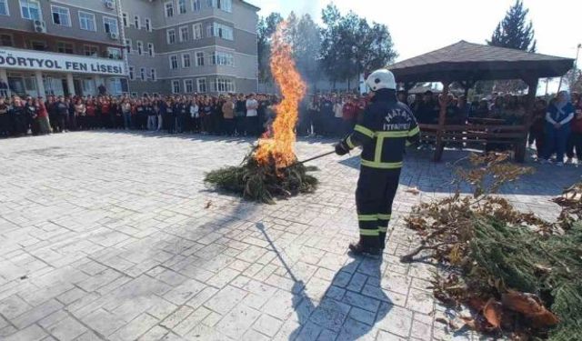 Dörtyol’da öğrencilere ve personellere yangın eğitimi verildi