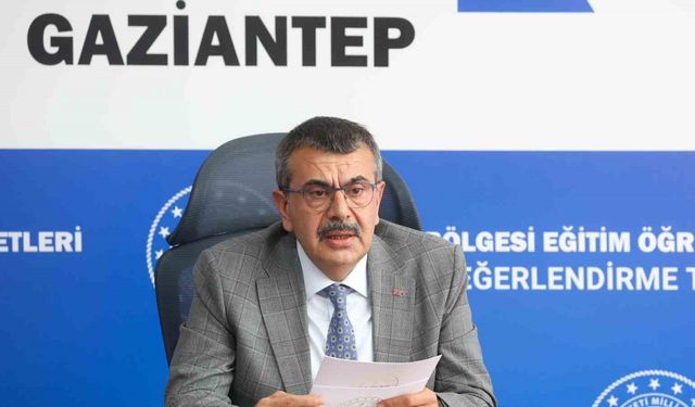 Bakan Tekin: "Depremde yıkılan 9 bin 935 derslik yerine 19 bin 784 derslik yapmış olacağız"