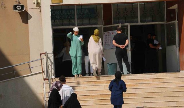 Şanlıurfa’da sınava geç kalan aday salona alınmadı