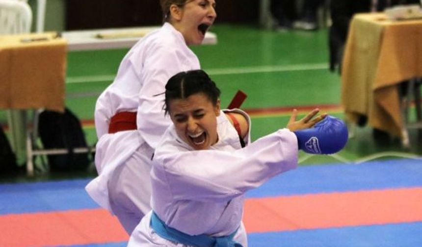 Kadın karatecilerin mücadeleleri nefes kesti