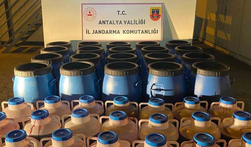 Antalya’da 4 bin litre kaçak ve sahte alkol ele geçirildi